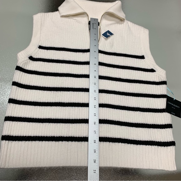 Cynthia Rowley Women's Vest - Picture 7 of 8